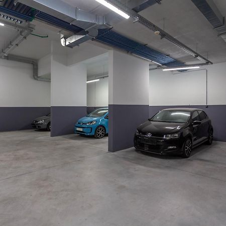 Grey House Apartment Bol Luaran gambar