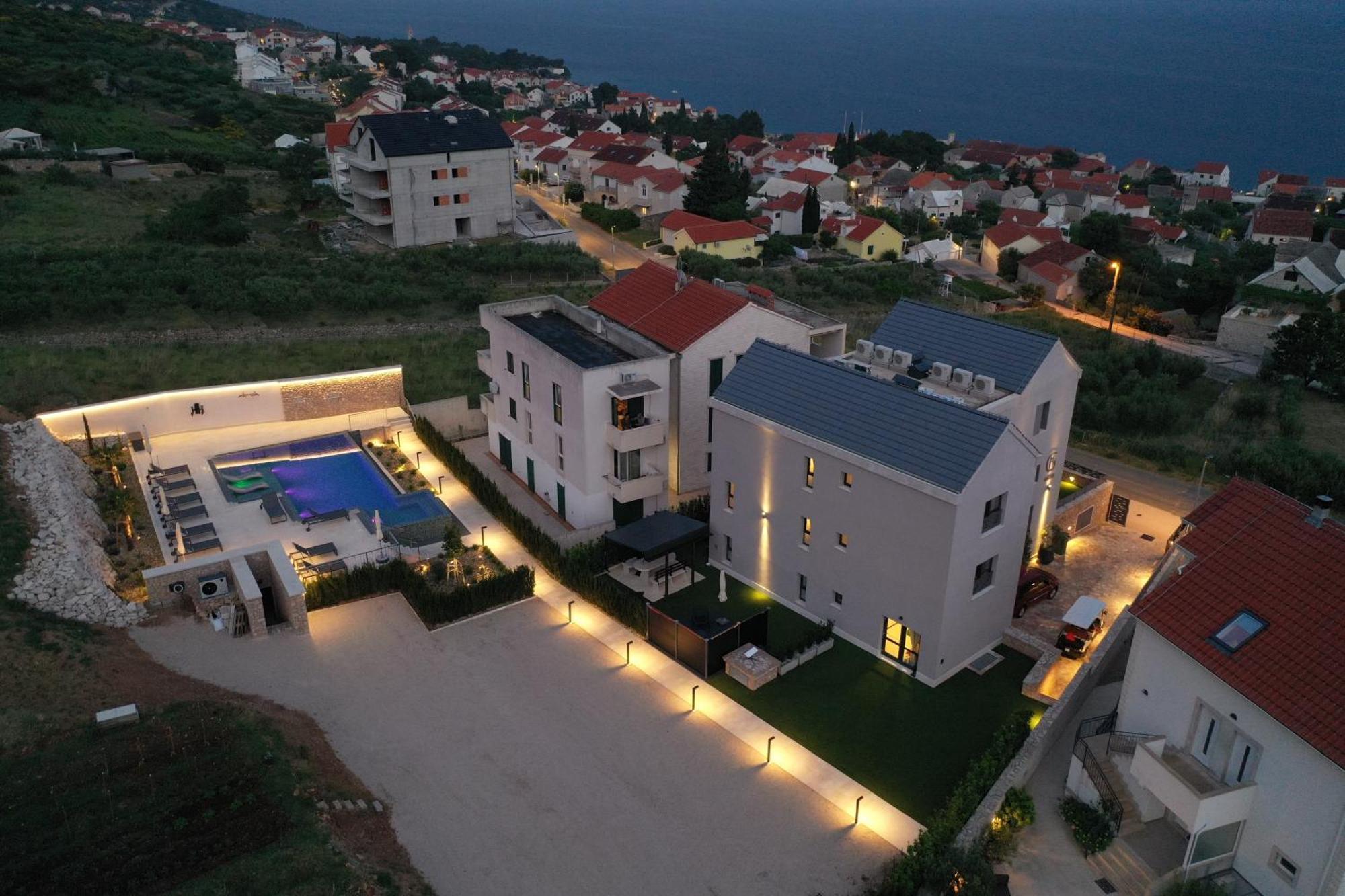 Grey House Apartment Bol Luaran gambar