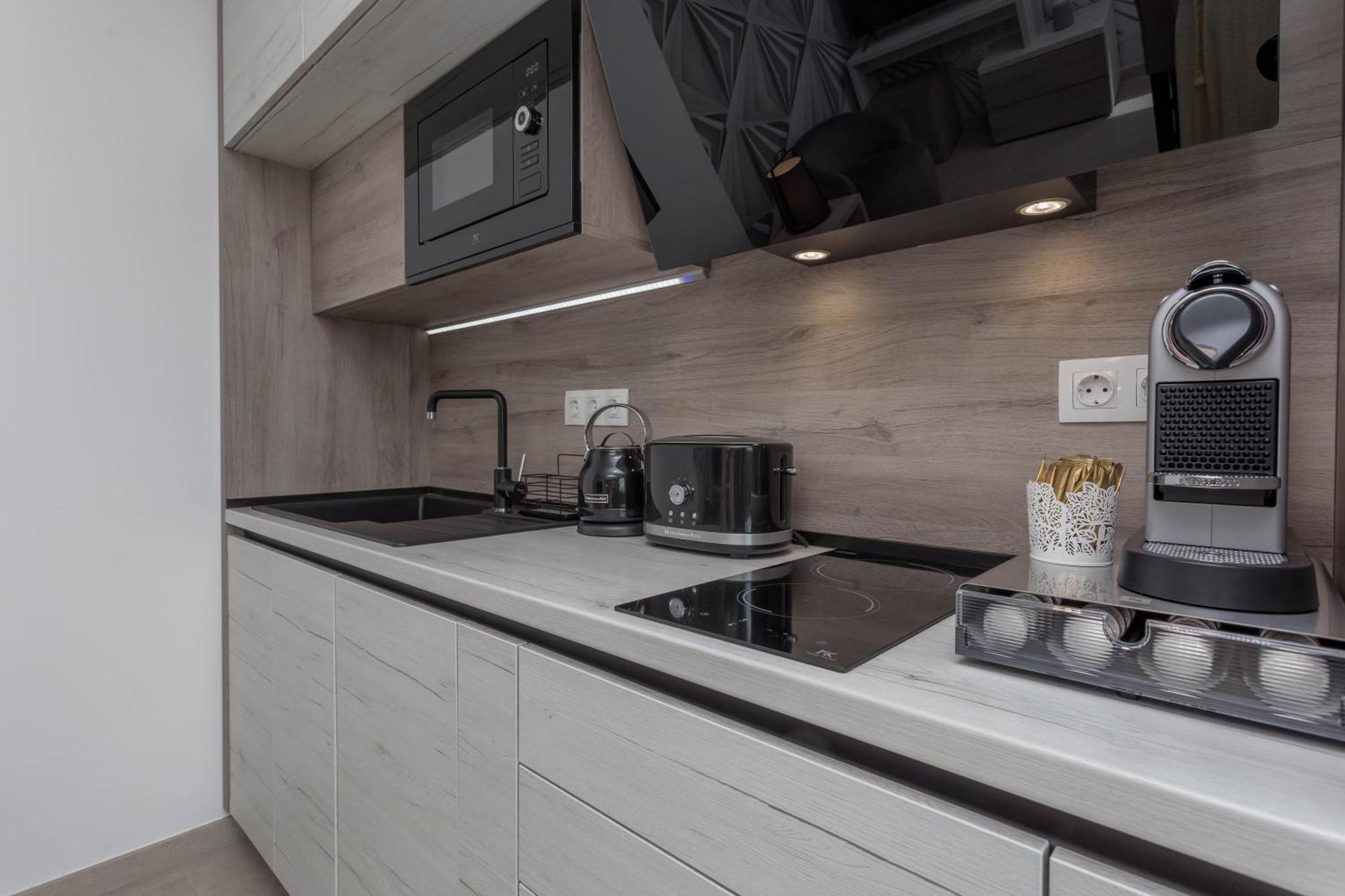 Grey House Apartment Bol Luaran gambar